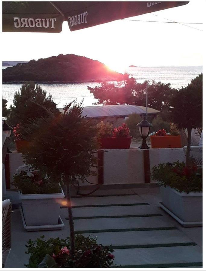 Hotel Ardiani Ksamil Exterior photo